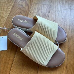 Kensie Women's light Yellow Slide Sandals, 6